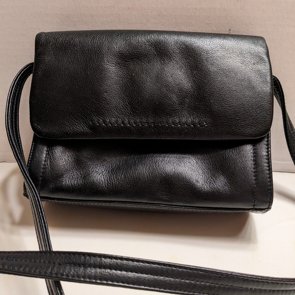 Coletta Soft Black Leather Shoulder Handbag Small - Picture 1 of 4